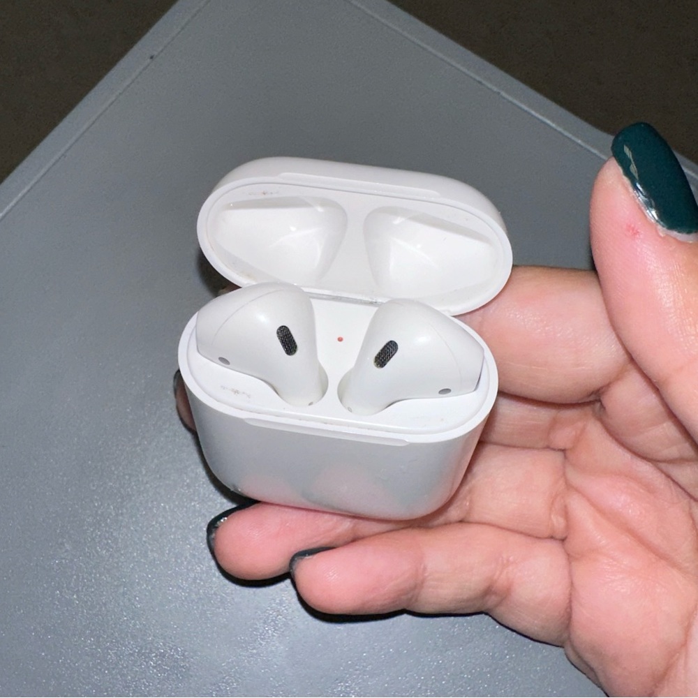Apple AirPods